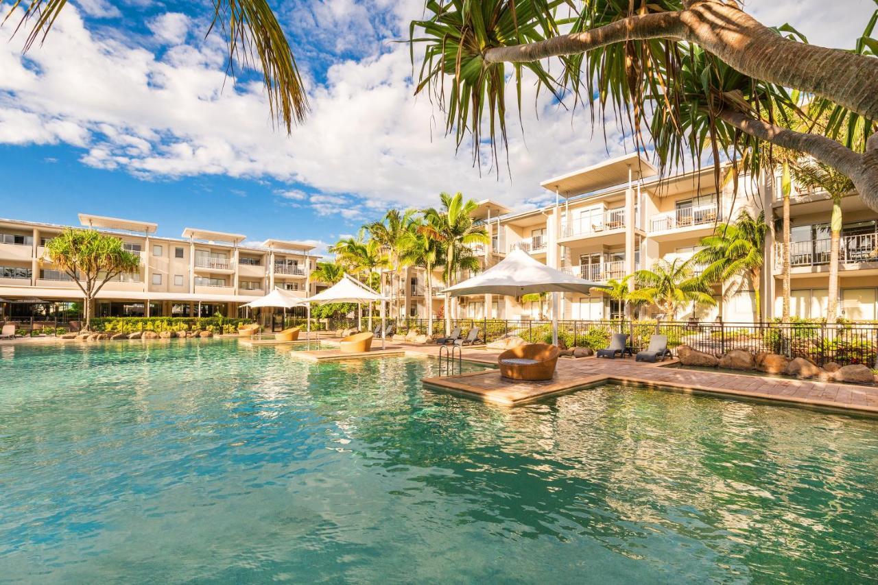 Peppers Salt Resort & Spa Kingscliff Exterior photo The pool at Peppers Mantra on Saltwater Island
