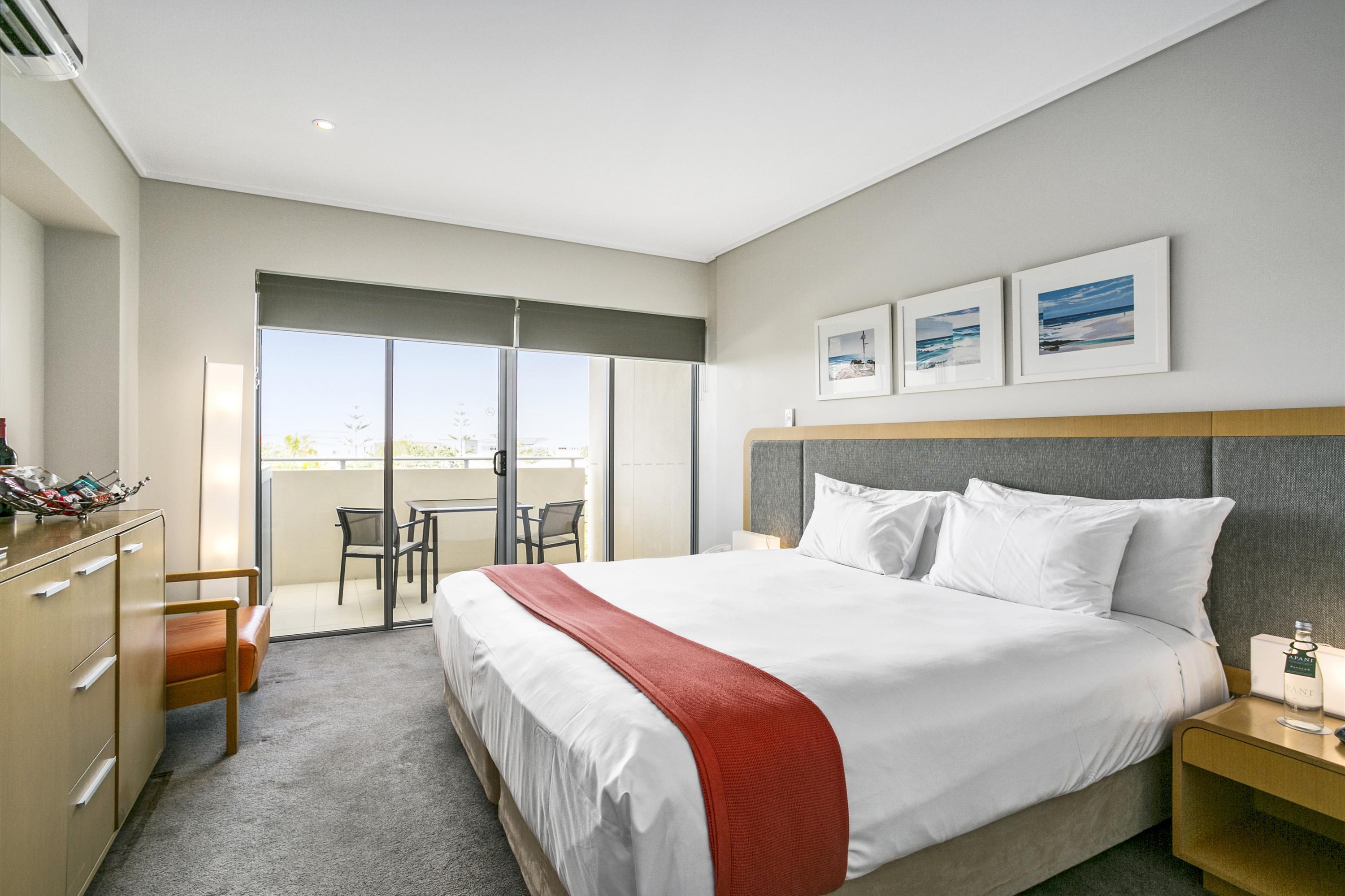 Peppers Salt Resort & Spa Kingscliff Exterior photo A bedroom at the hotel