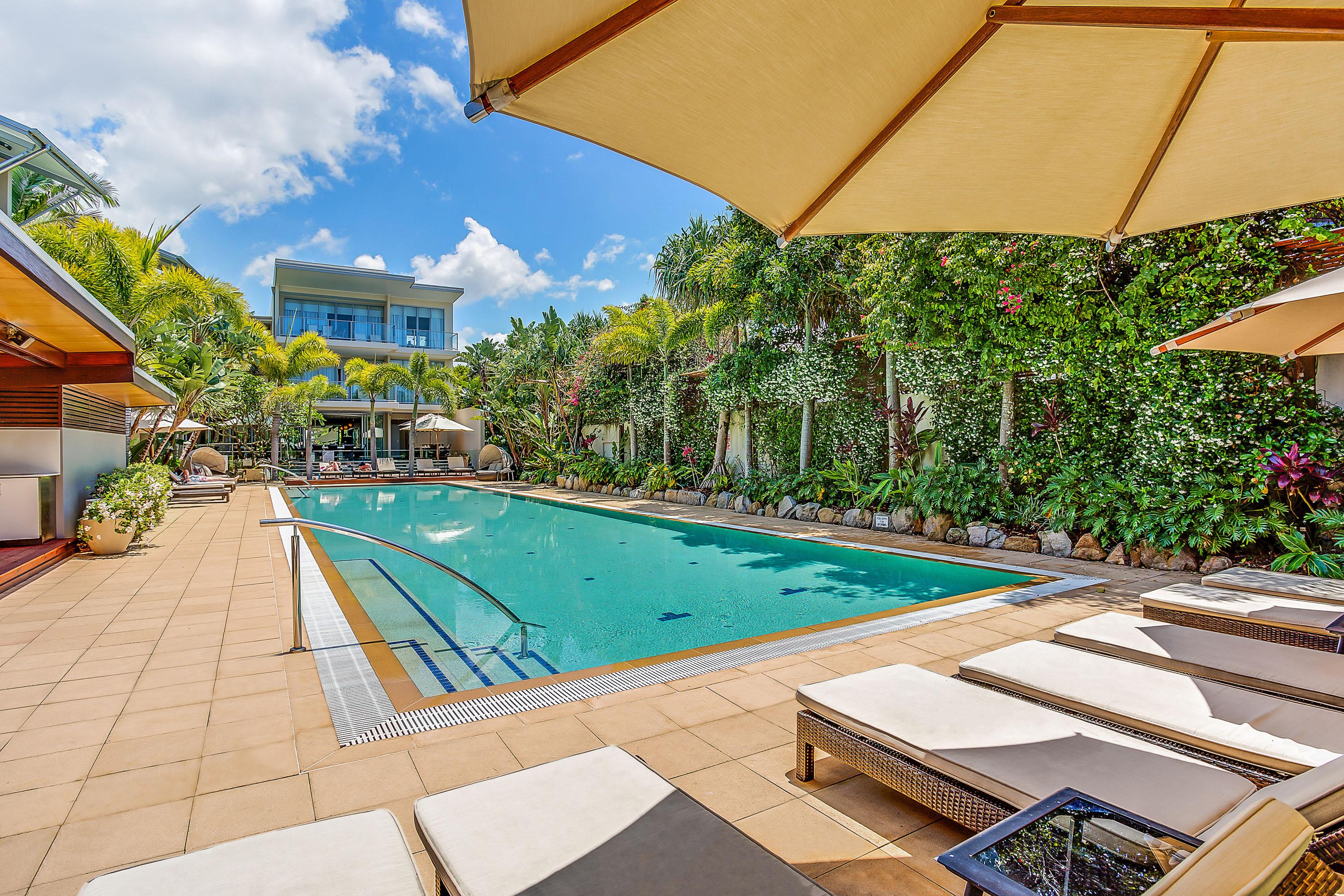 Peppers Salt Resort & Spa Kingscliff Exterior photo The pool at the hotel