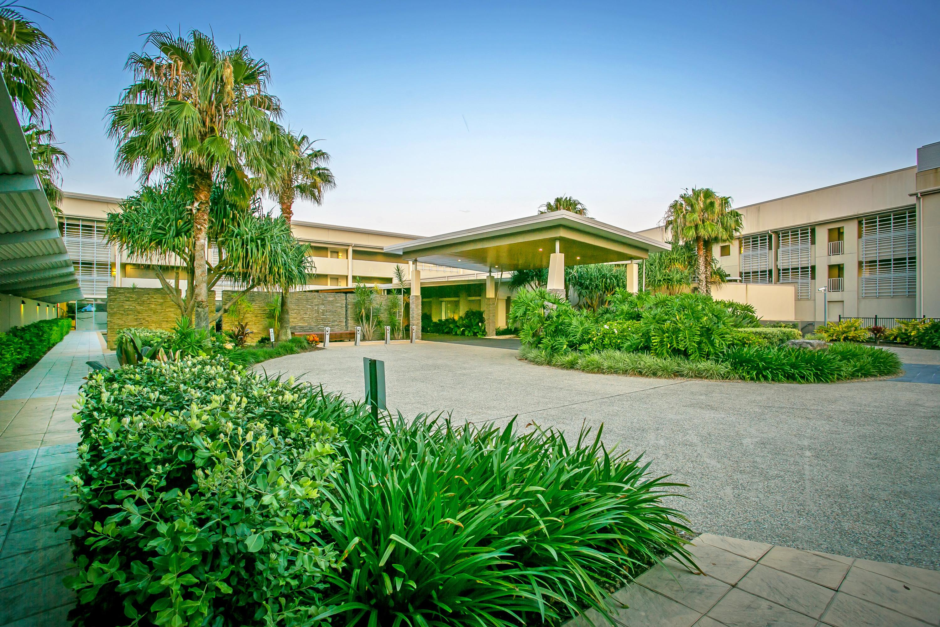Peppers Salt Resort & Spa Kingscliff Exterior photo The main entrance of the hospital