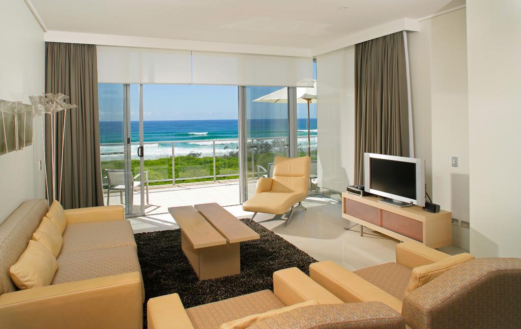 Peppers Salt Resort & Spa Kingscliff Exterior photo A living room